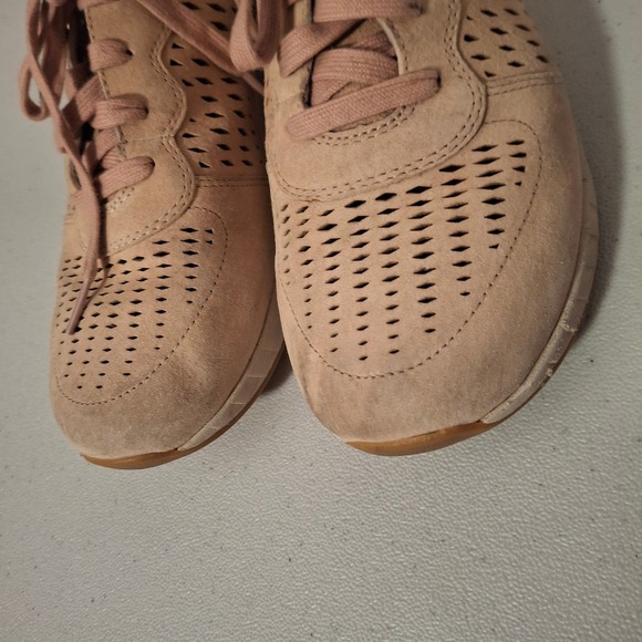 Dansko Women Size 42 Pink Suede Perforated Lace Up Sneakers Comfort Walking - Picture 2 of 7